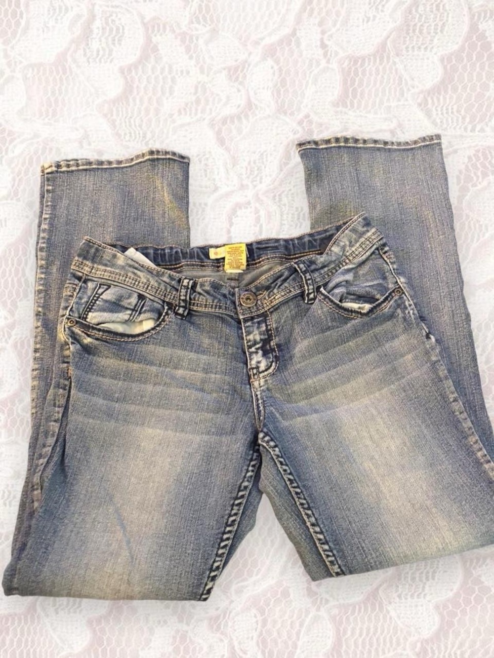 Stylish Washed Blue Women’s Jeans